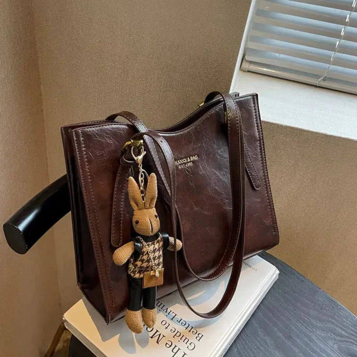 Chantal™ - Sac à Épaule Vintage en Cuir avec Charm Lapin
