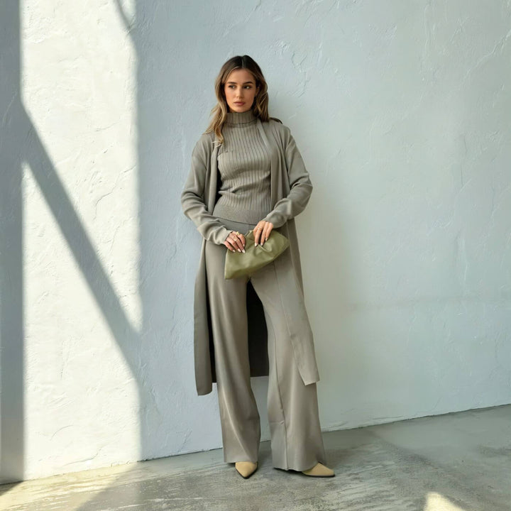 Melanie™ – Minimalistisches Dreiteiliges Strickset