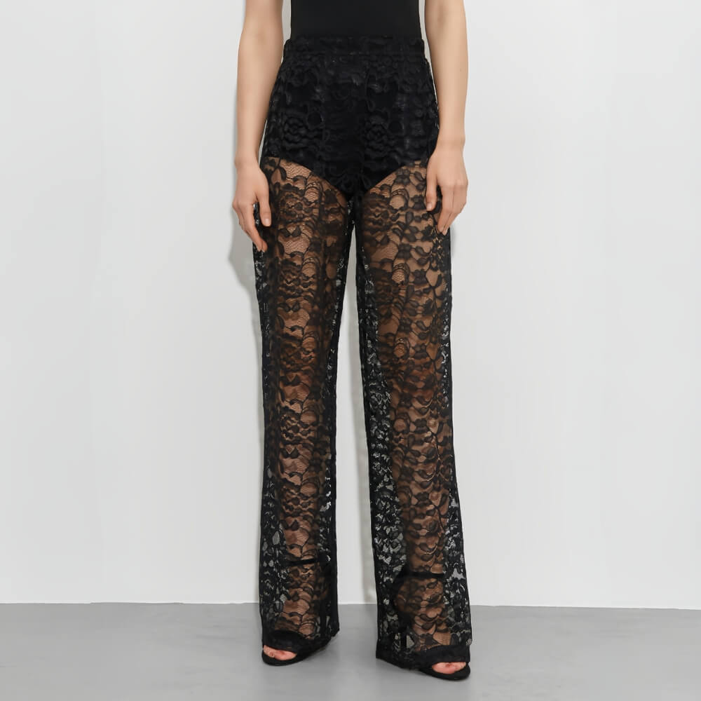 Hochtaillierte Hose mit weitem Bein aus transparenter Spitze