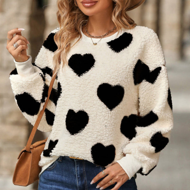 Pullover mit Herzmuster – gemütlich, modisch und vielseitig